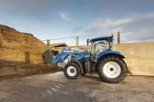 New Holland T7 Standard Wheel Base Traktory vyšší střední třídy