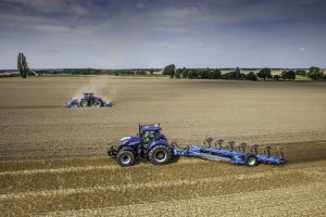 New Holland T7 Long Wheel Base Traktory vyšší střední třídy