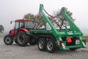 Traktorové návěsy nosiče kontejnerů ramenové Fornal
